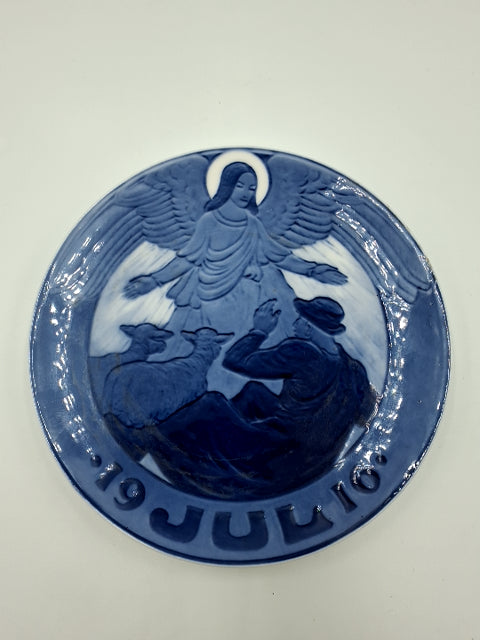 Royal Copenhagen Juleplatte 1916